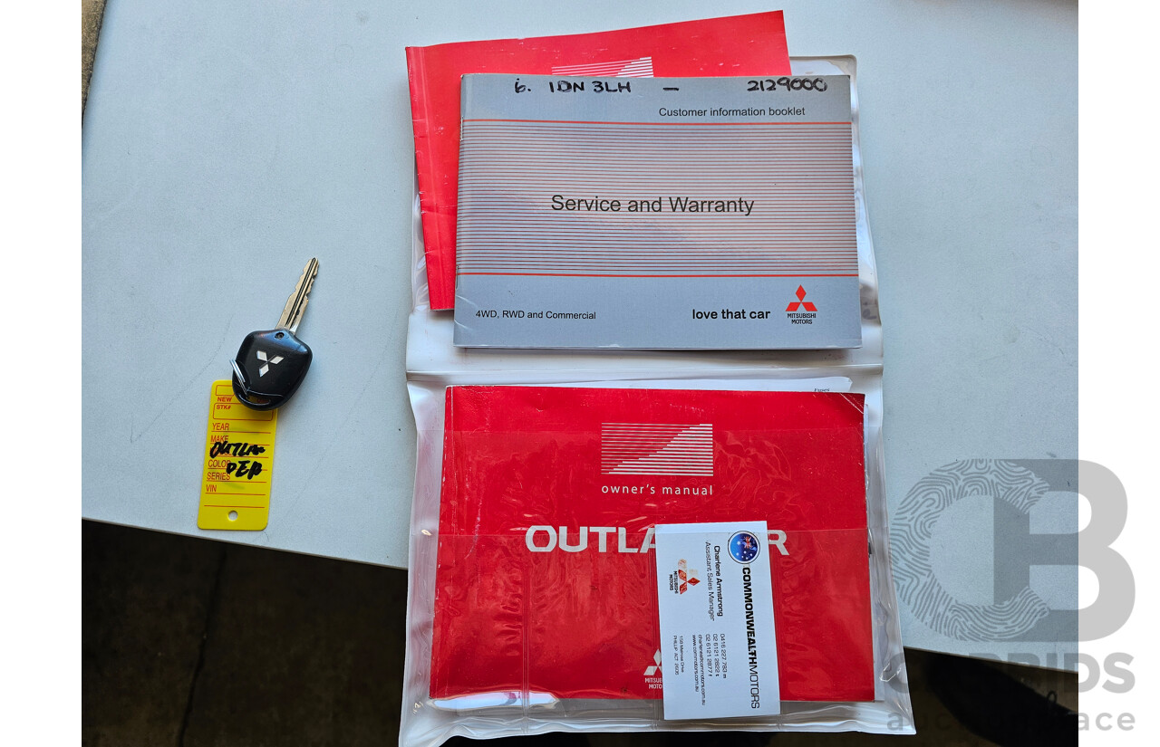 11/2014 Mitsubishi Outlander ES (4x4) ZJ MY14 4d Wagon Silver 2.4L