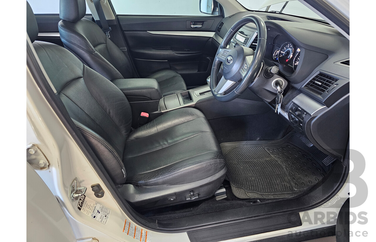 8/2009 Subaru Outback 2.5i Premium MY09 4d Wagon White 2.5L