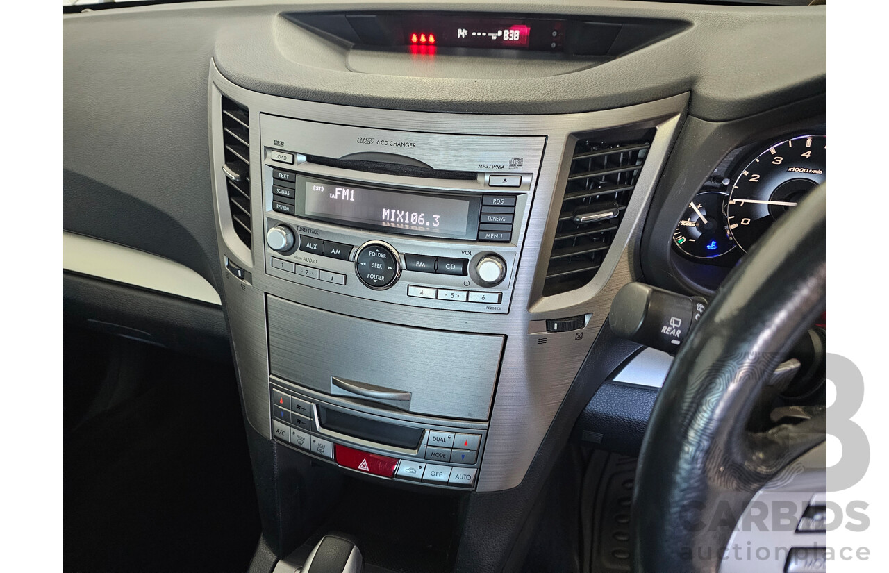 8/2009 Subaru Outback 2.5i Premium MY09 4d Wagon White 2.5L