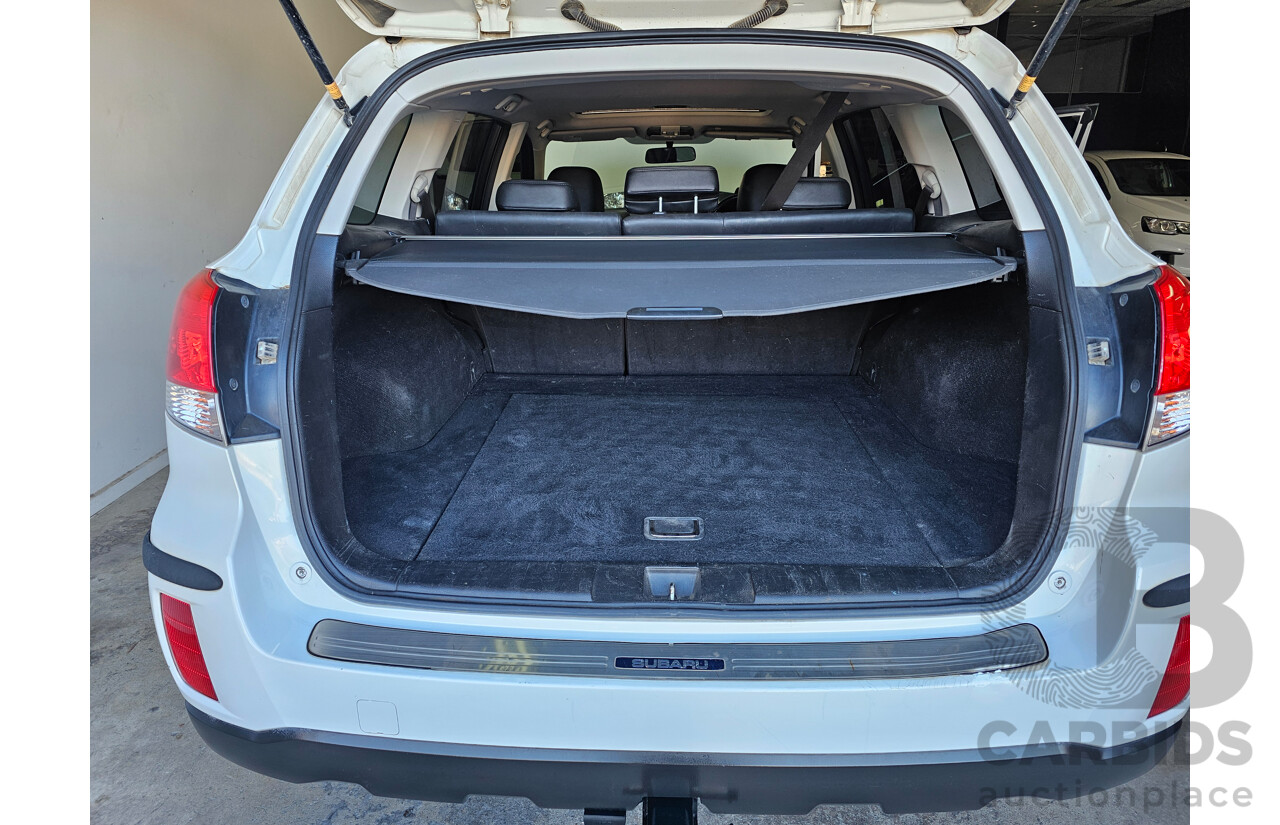 8/2009 Subaru Outback 2.5i Premium MY09 4d Wagon White 2.5L