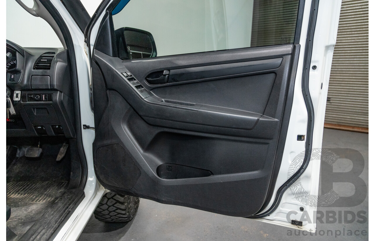 11/2012 Isuzu D-Max SX TF MY12 Crew Cab Utility White Turbo Diesel 3.0L