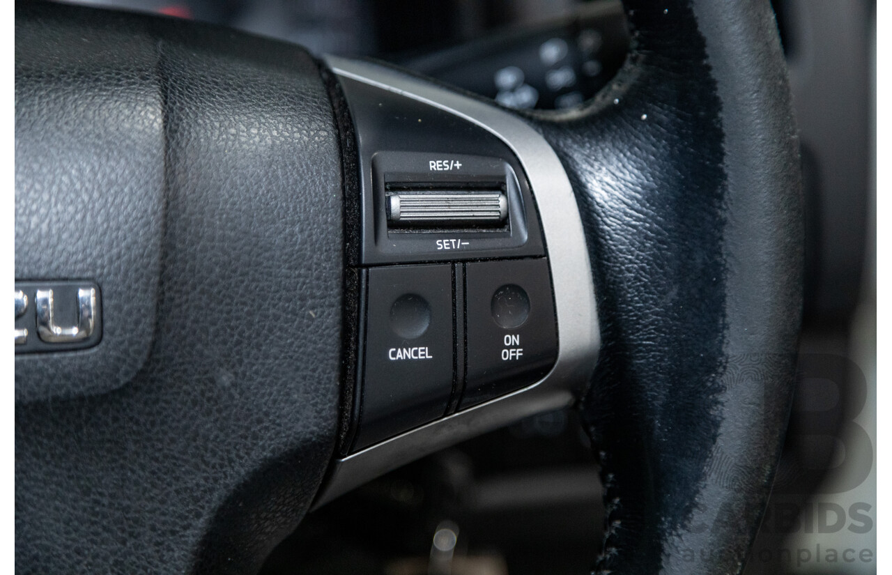 11/2012 Isuzu D-Max SX TF MY12 Crew Cab Utility White Turbo Diesel 3.0L