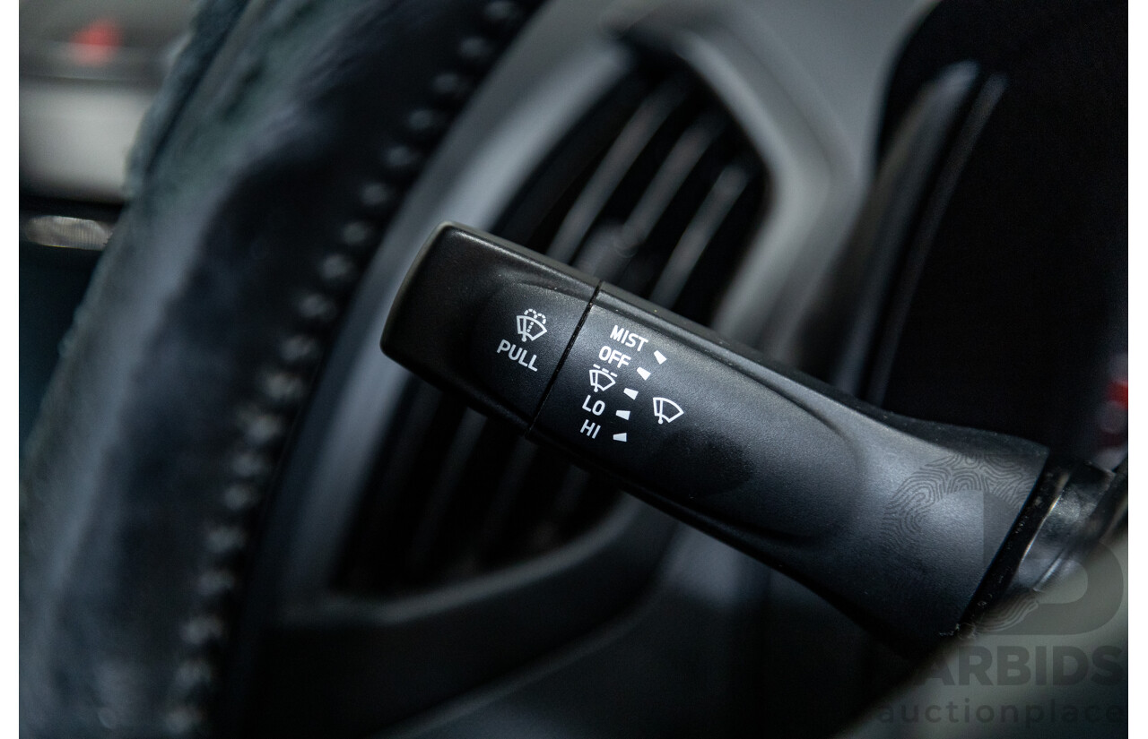 11/2012 Isuzu D-Max SX TF MY12 Crew Cab Utility White Turbo Diesel 3.0L