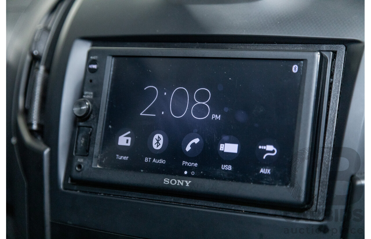 11/2012 Isuzu D-Max SX TF MY12 Crew Cab Utility White Turbo Diesel 3.0L