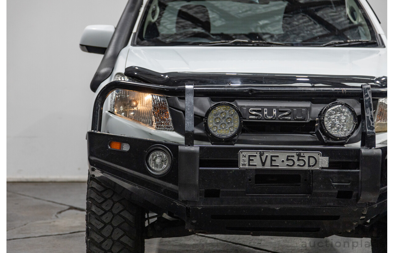 11/2012 Isuzu D-Max SX TF MY12 Crew Cab Utility White Turbo Diesel 3.0L