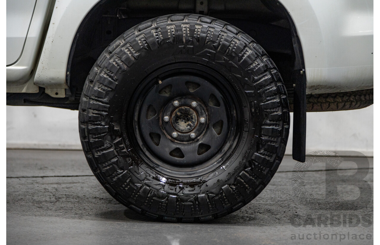 11/2012 Isuzu D-Max SX TF MY12 Crew Cab Utility White Turbo Diesel 3.0L