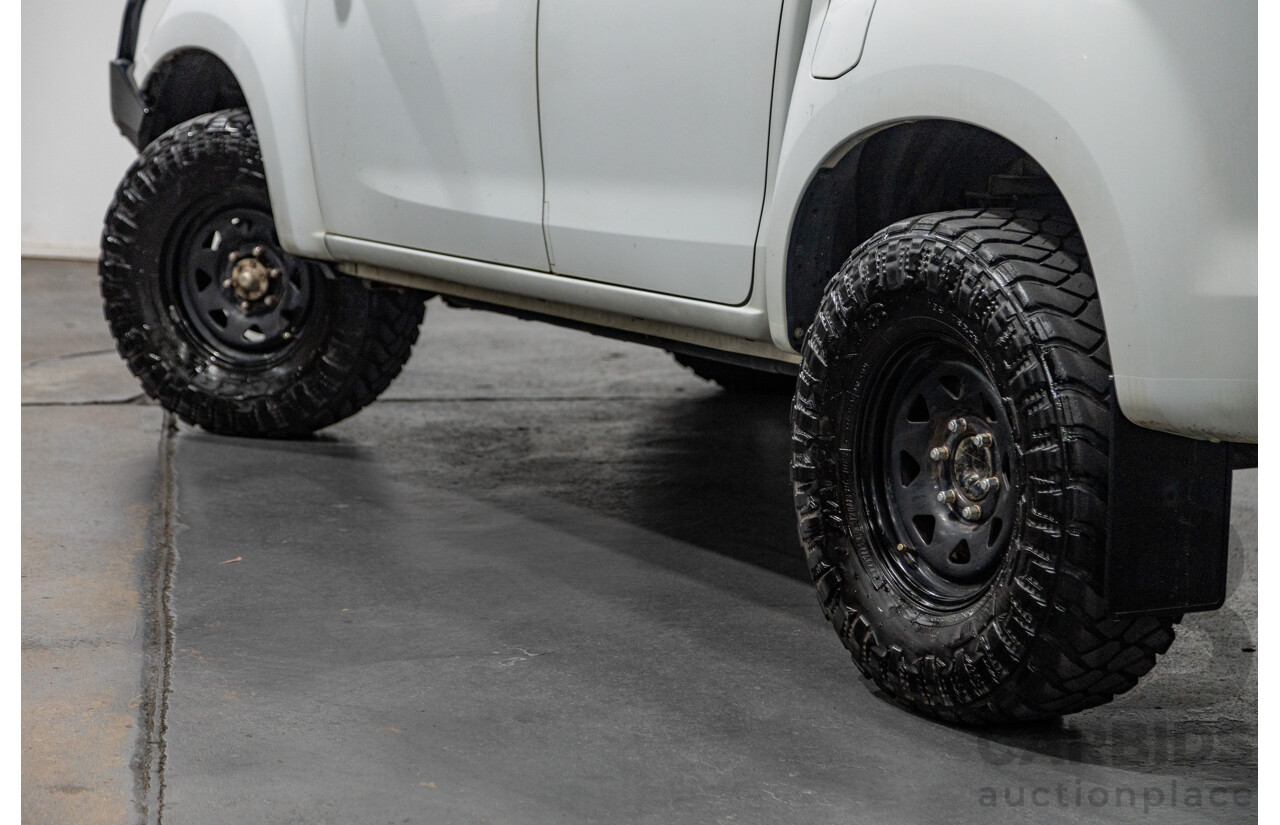 11/2012 Isuzu D-Max SX TF MY12 Crew Cab Utility White Turbo Diesel 3.0L