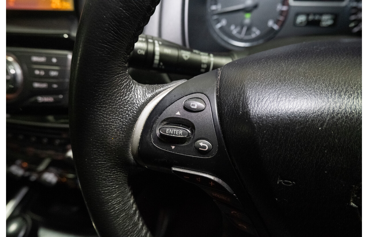 7/2015 Nissan Pathfinder ST R52 4d Wagon Metallic Silver V6 3.5L - 7 Seater