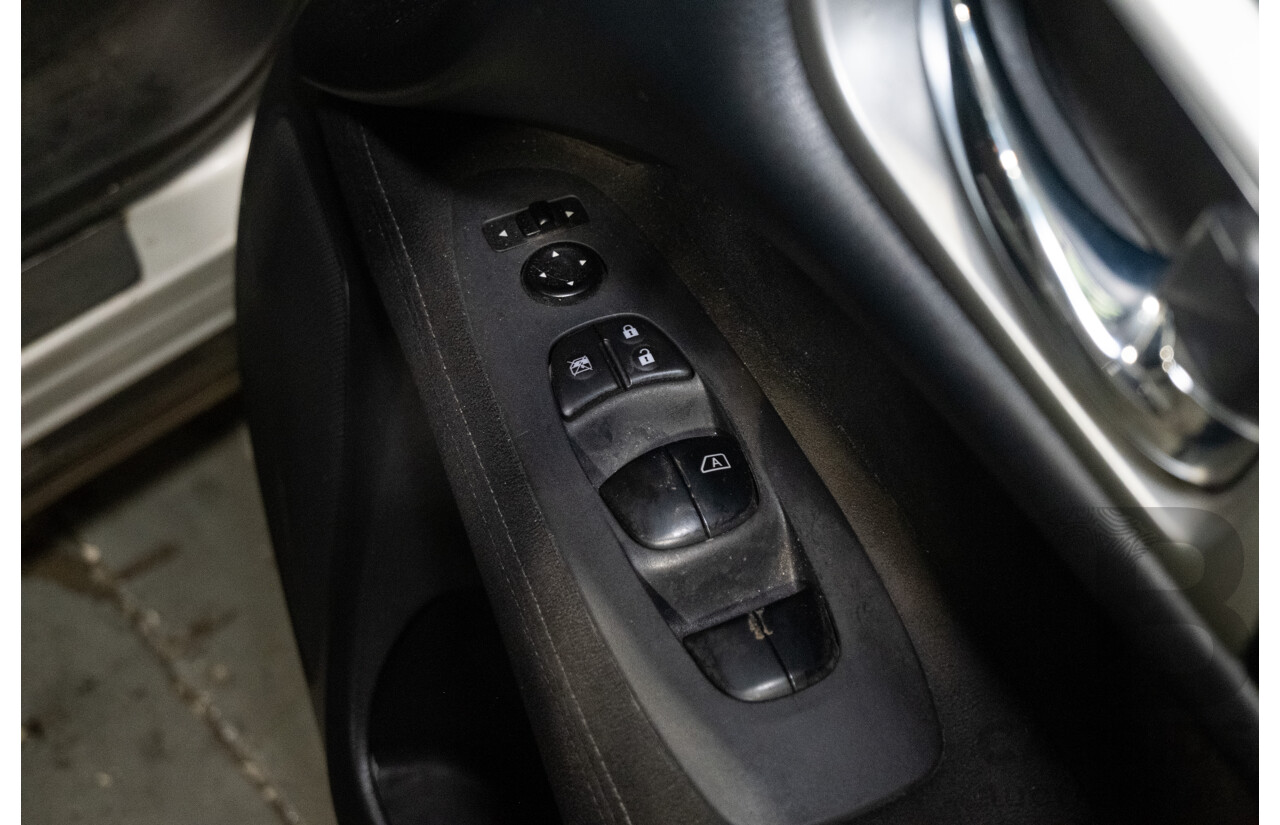 7/2015 Nissan Pathfinder ST R52 4d Wagon Metallic Silver V6 3.5L - 7 Seater