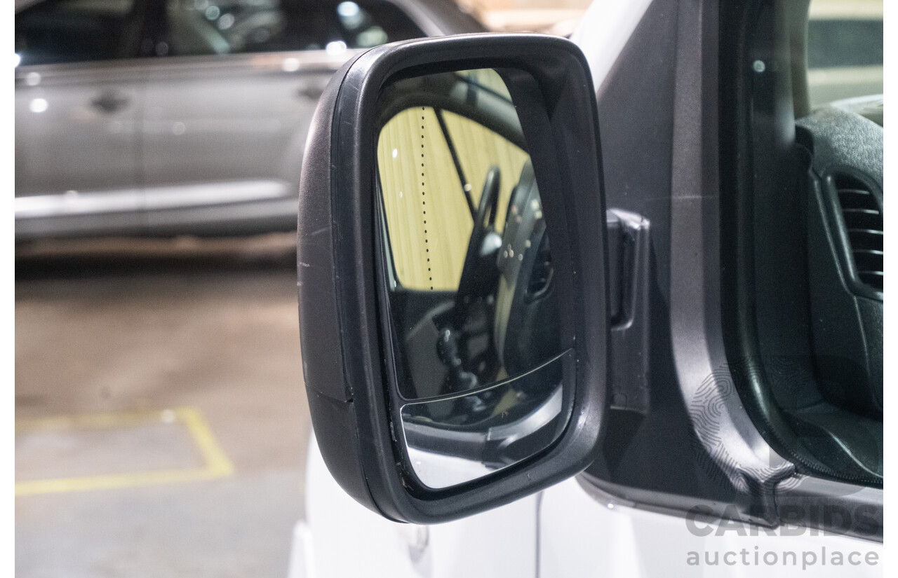 1/2019 Renault Trafic SWB X82 4d Van White Turbo Diesel 1.6L