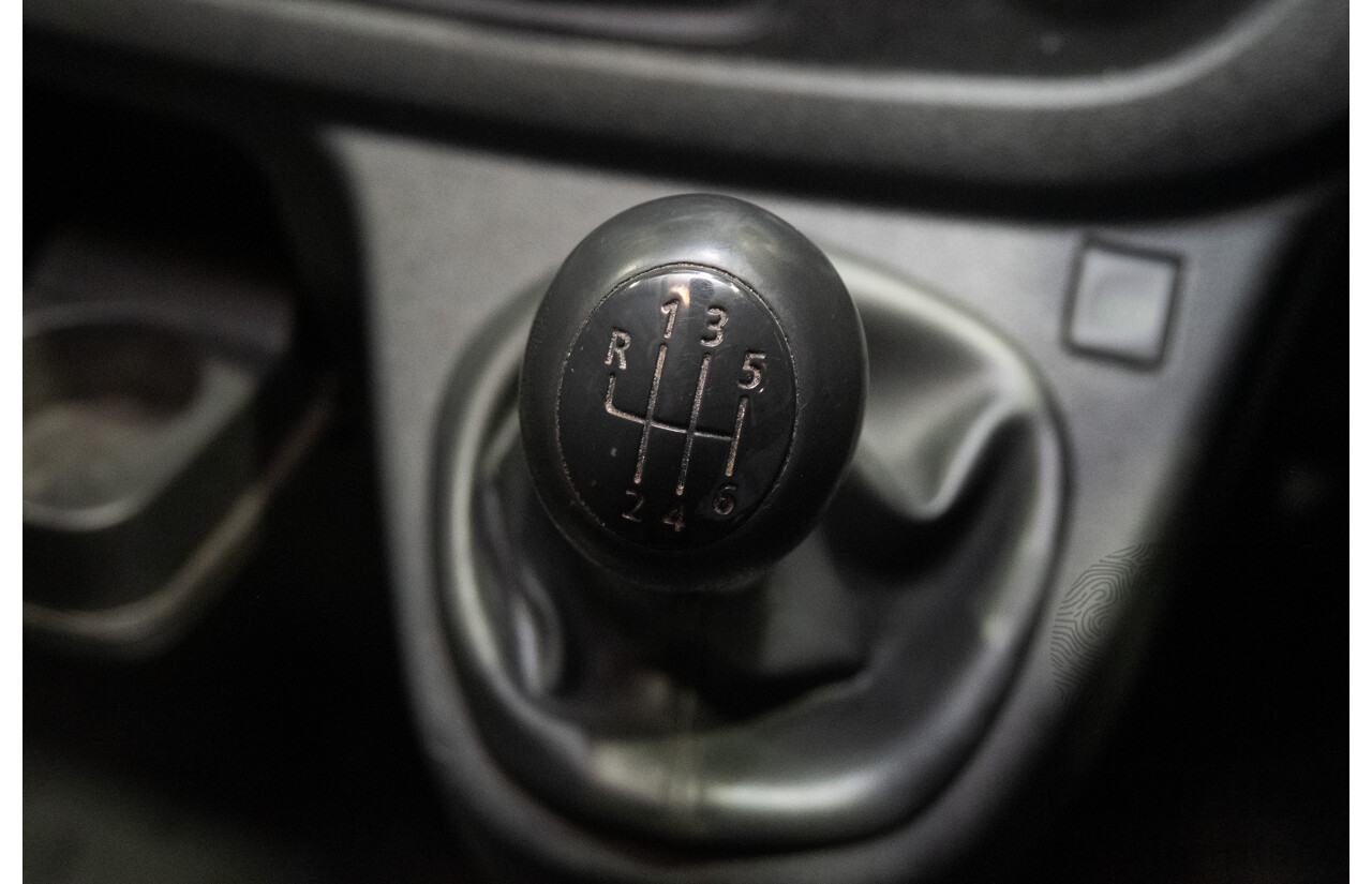 1/2019 Renault Trafic SWB X82 4d Van White Turbo Diesel 1.6L