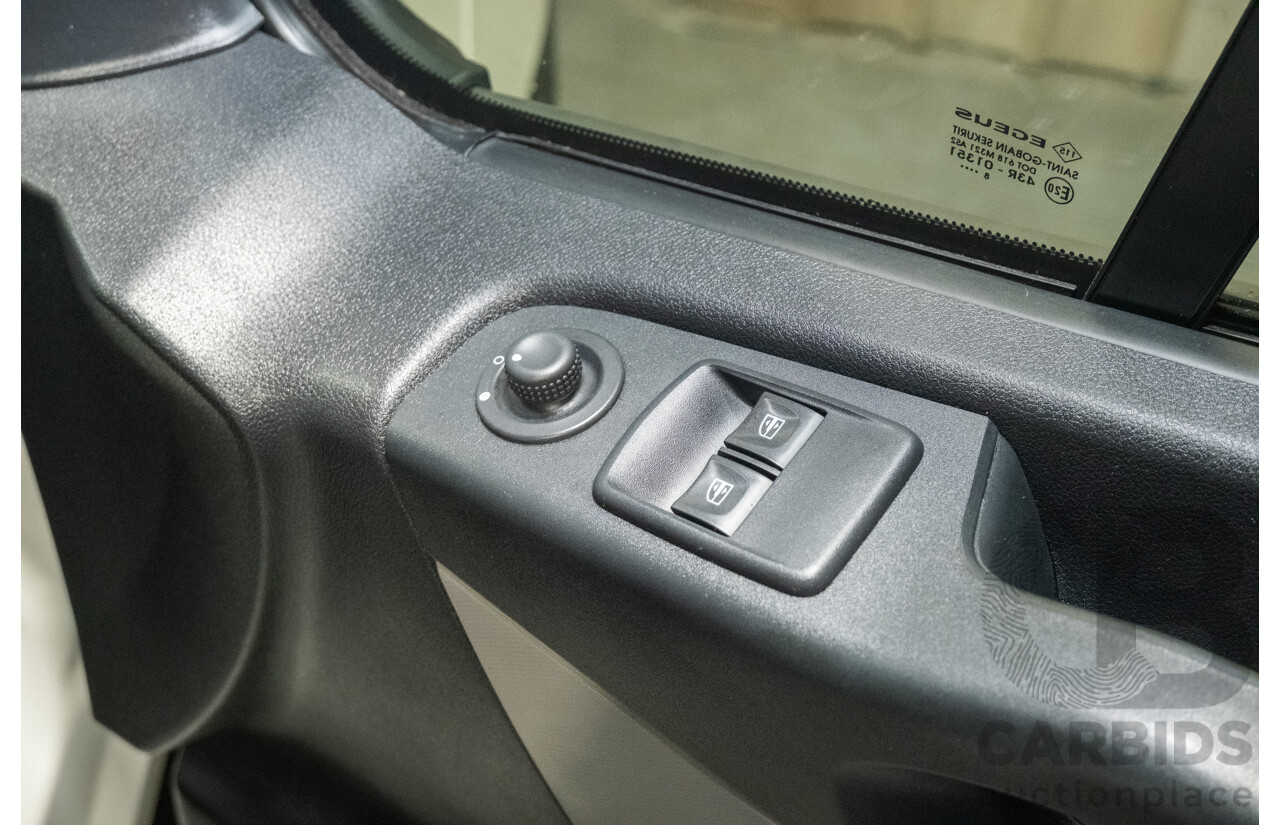 1/2019 Renault Trafic SWB X82 4d Van White Turbo Diesel 1.6L