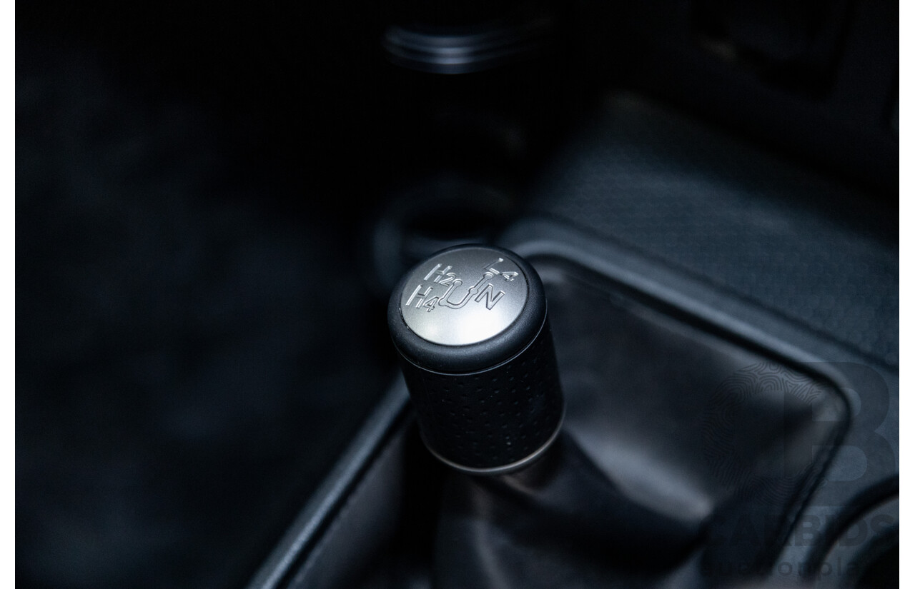 12/2012 Toyota Fj Cruiser (4x4) GSJ15R 4d Wagon Orange Clay V6 4.0L