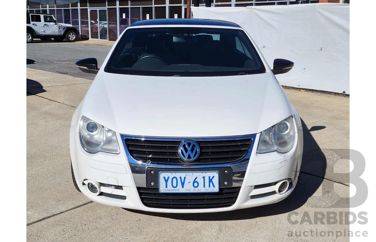 01/2010 Volkswagen Eos 103 TDI WHITE NIGHT FWD 1F MY09 UPGRADE 2D Convertible White 2.0L