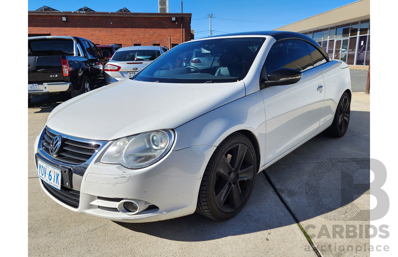 01/2010 Volkswagen Eos 103 TDI WHITE NIGHT FWD 1F MY09 UPGRADE 2D Convertible White 2.0L