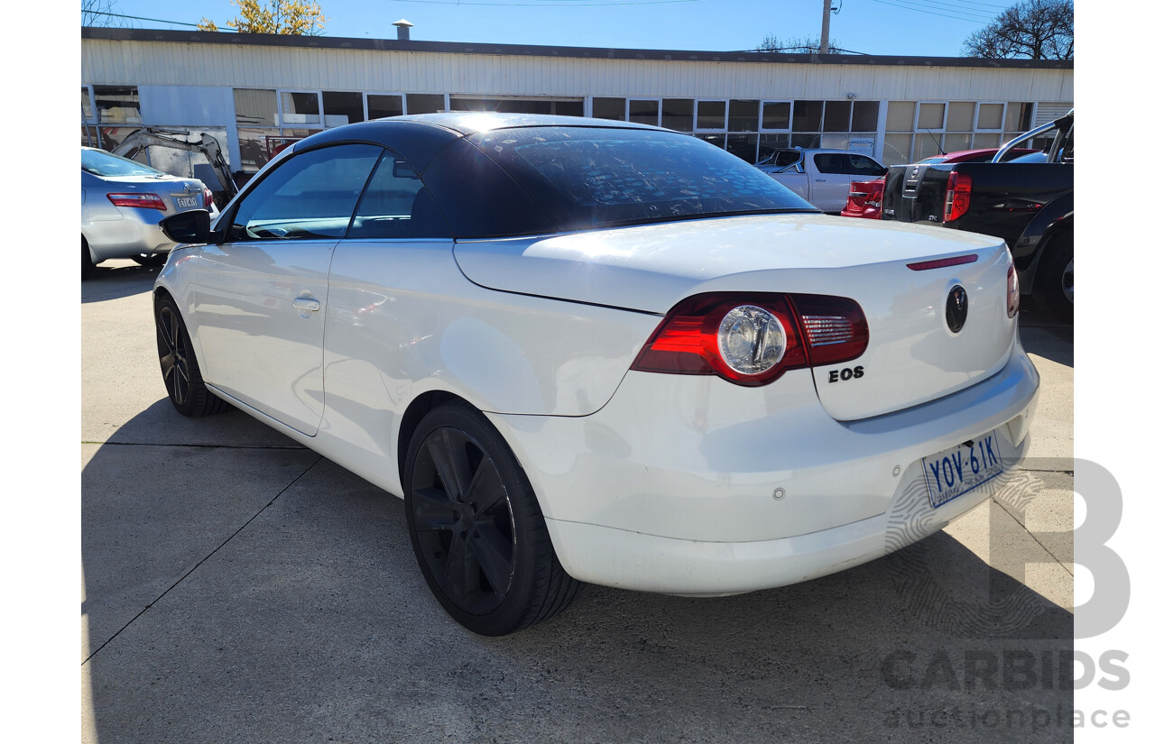 01/2010 Volkswagen Eos 103 TDI WHITE NIGHT FWD 1F MY09 UPGRADE 2D Convertible White 2.0L