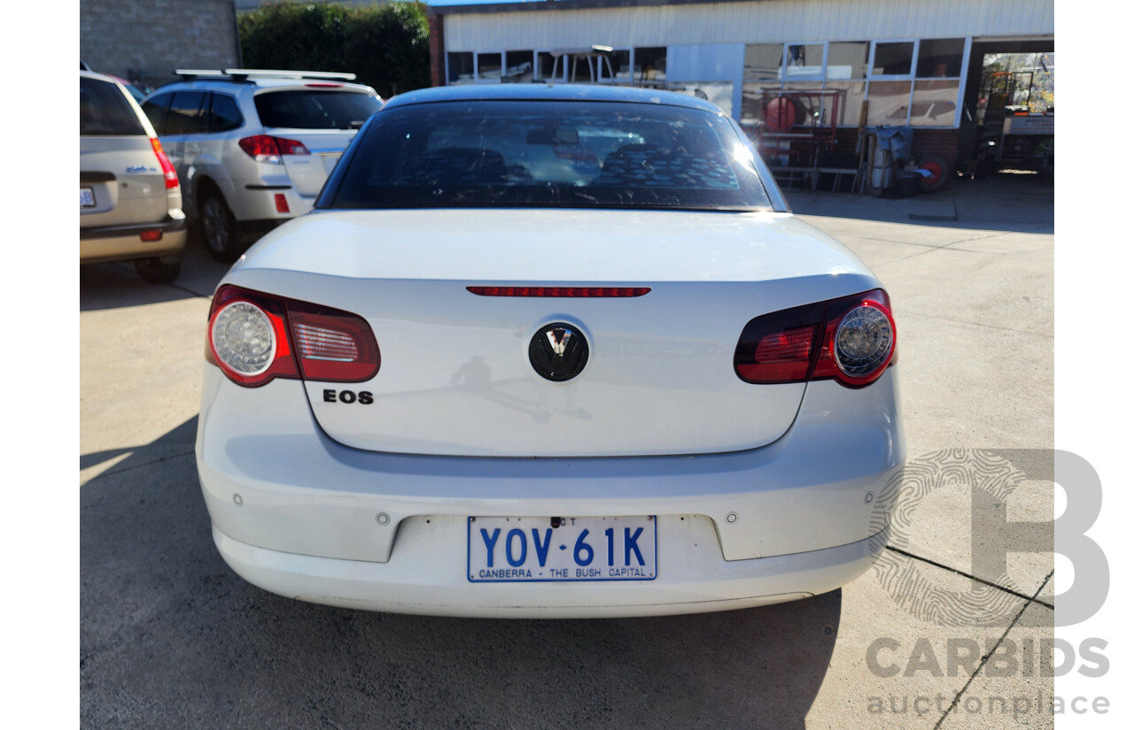 01/2010 Volkswagen Eos 103 TDI WHITE NIGHT FWD 1F MY09 UPGRADE 2D Convertible White 2.0L