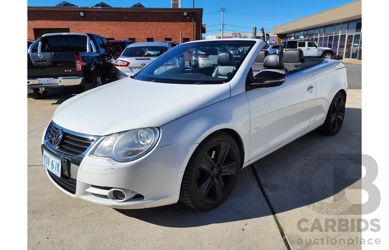 01/2010 Volkswagen Eos 103 TDI WHITE NIGHT FWD 1F MY09 UPGRADE 2D Convertible White 2.0L