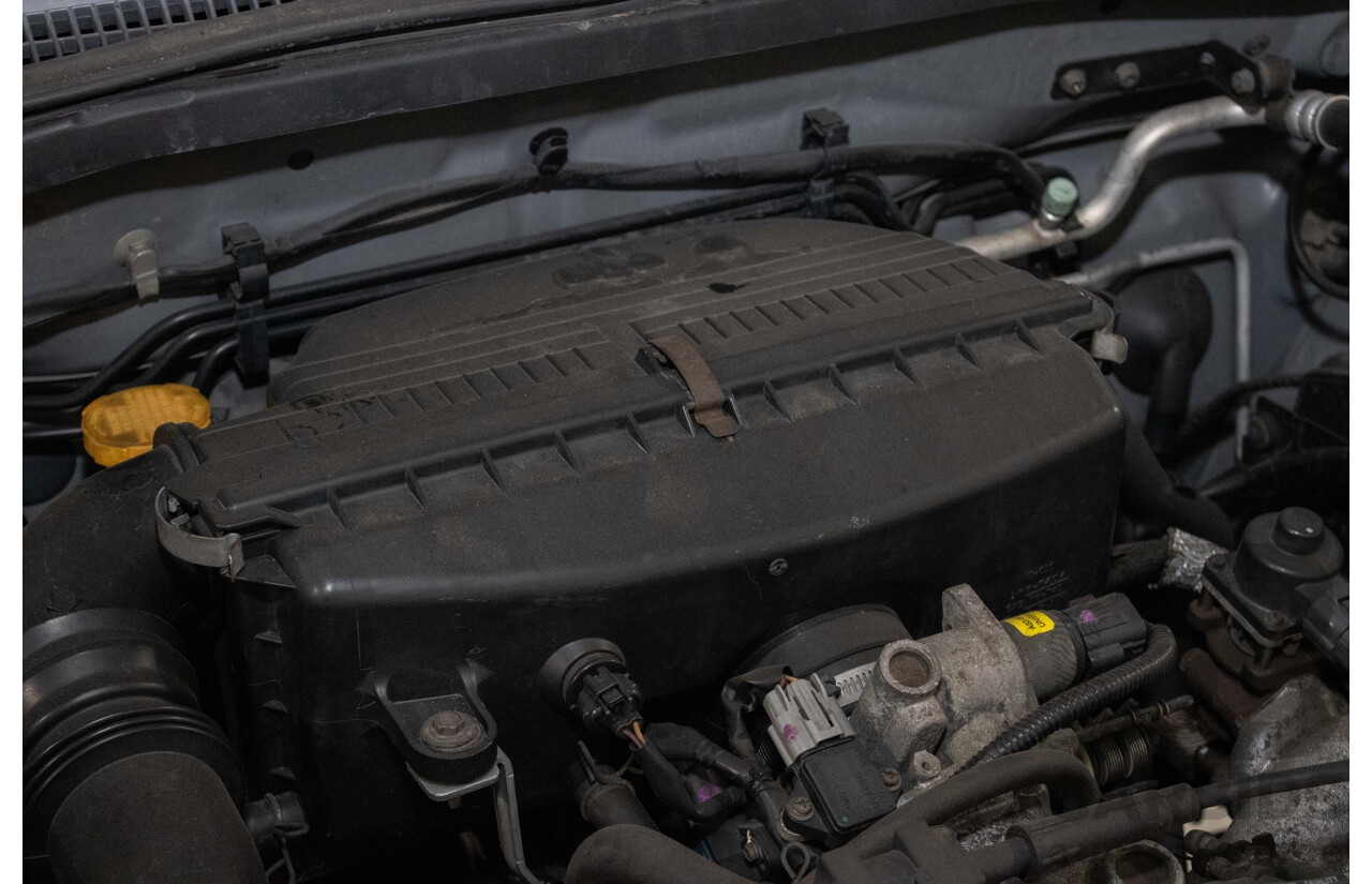 2/2005 Subaru Forester XS MY05 4d Wagon Silver 2.5L