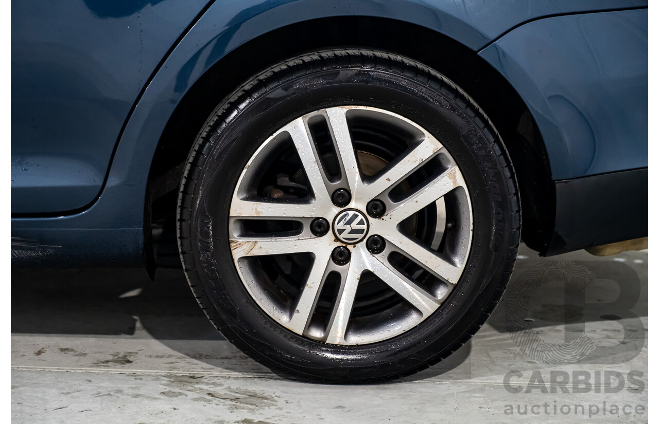 2/2007 Volkswagen Jetta 2.0 TDI 1KM 4d Sedan Metallic Blue Turbo Diesel 2.0L