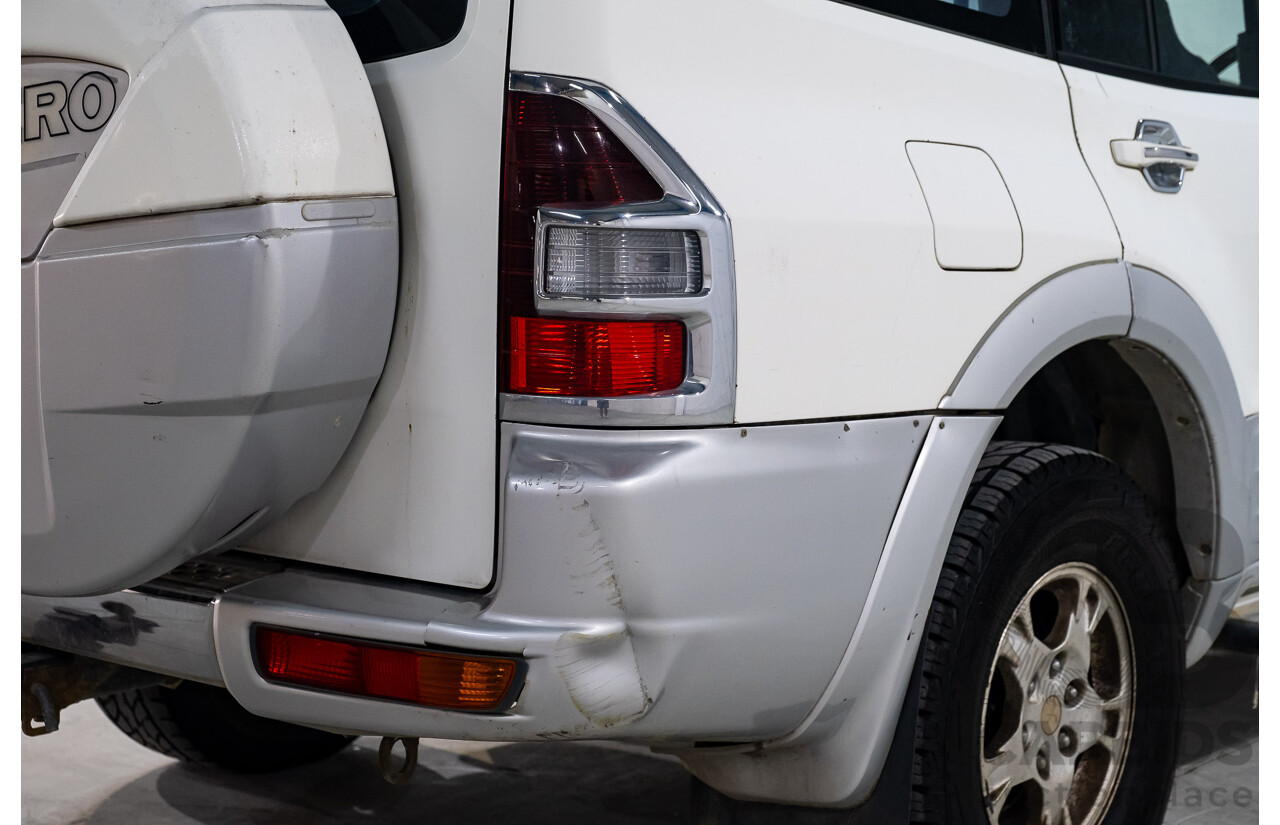 9/2002 Mitsubishi Pajero Exceed LWB (4x4) NM 4d Wagon White V6 3.5L - 7 Seater