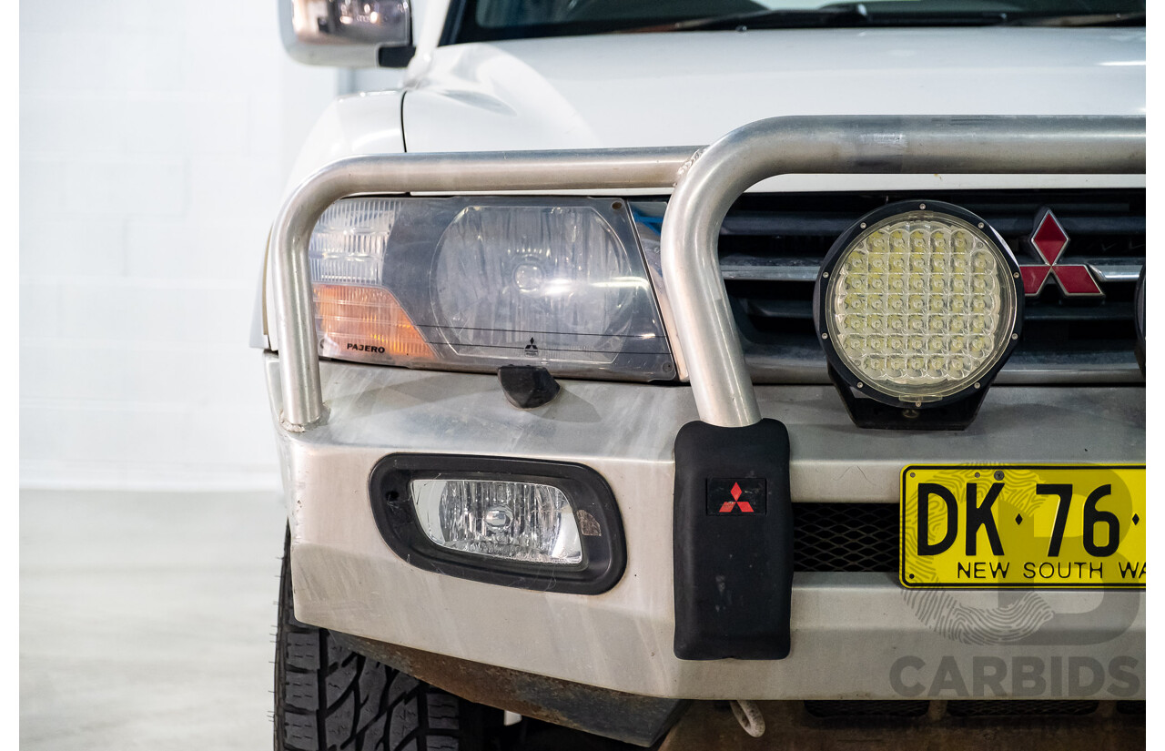 9/2002 Mitsubishi Pajero Exceed LWB (4x4) NM 4d Wagon White V6 3.5L - 7 Seater