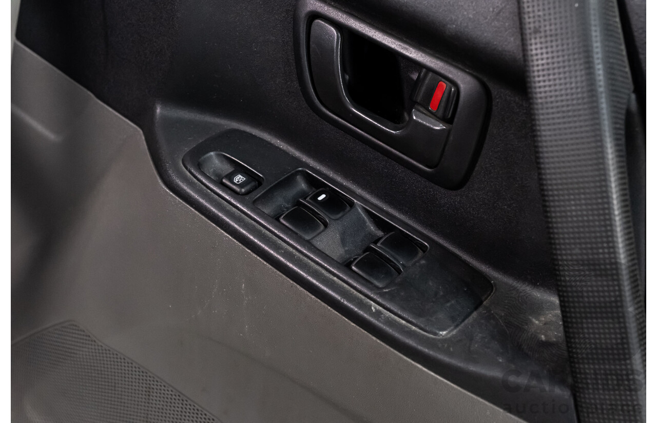 9/2002 Mitsubishi Pajero Exceed LWB (4x4) NM 4d Wagon White V6 3.5L - 7 Seater