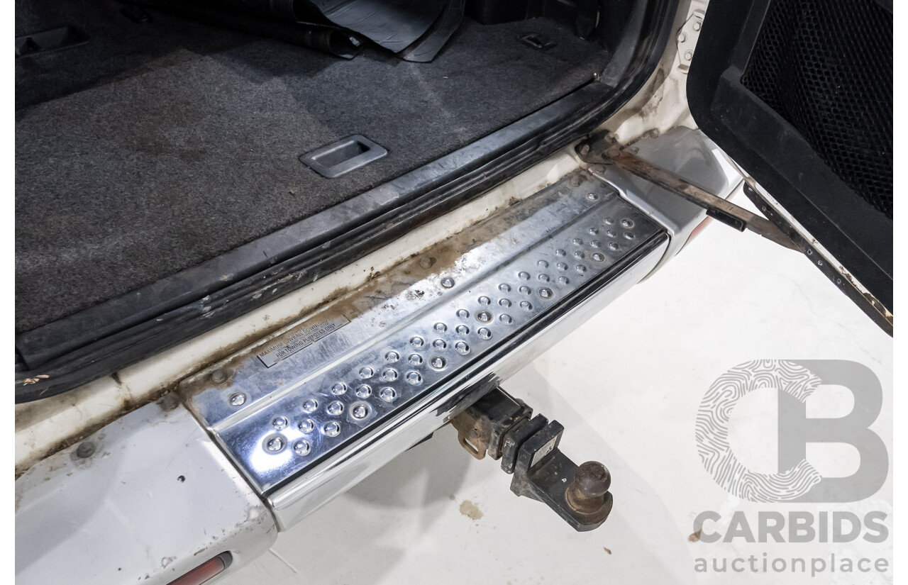 9/2002 Mitsubishi Pajero Exceed LWB (4x4) NM 4d Wagon White V6 3.5L - 7 Seater