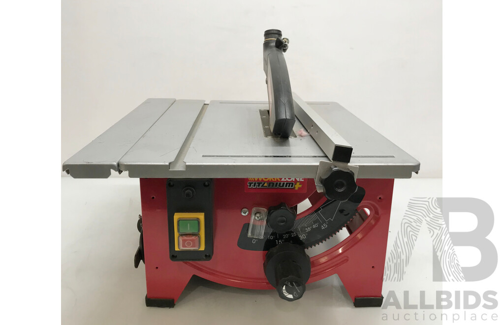 Workzone Titanium (HS80) 240V Table Saw