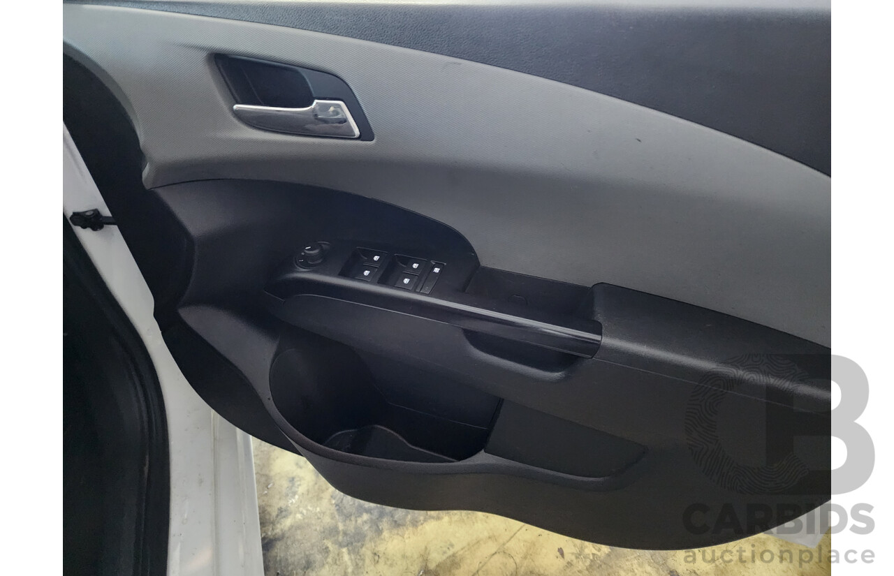 07/2017 Holden Barina LS FWD TM MY17 5D Hatchback White 1.6L