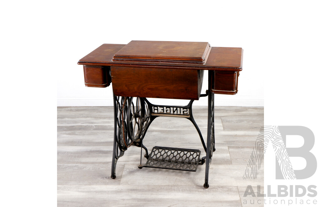 Vintage Singe Sewing Machine on Treadle Base