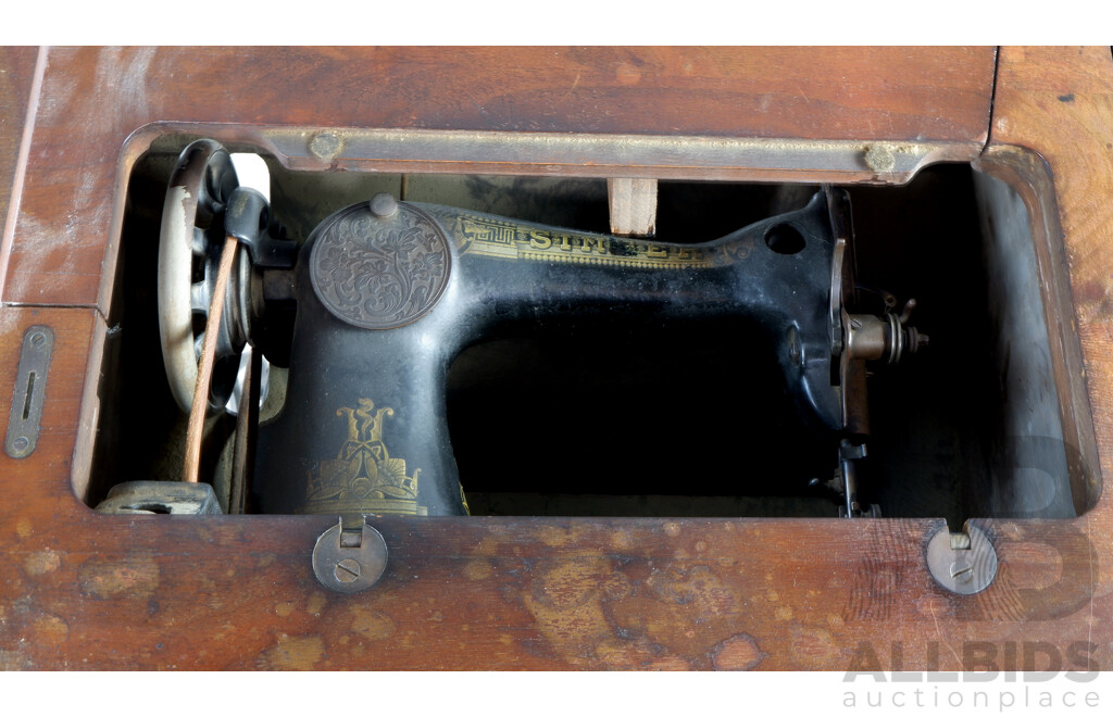 Vintage Singe Sewing Machine on Treadle Base