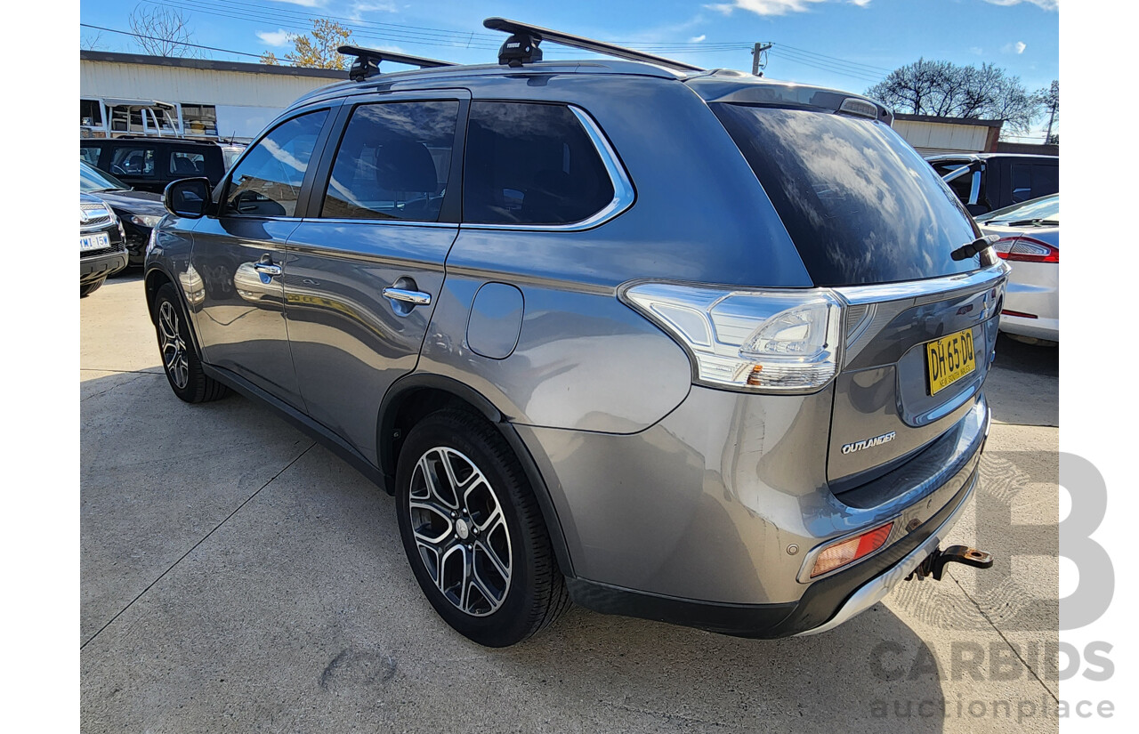 10/2014 Mitsubishi Outlander ASPIRE (4x4) AWD ZJ MY14 4D Wagon Grey 2.3L