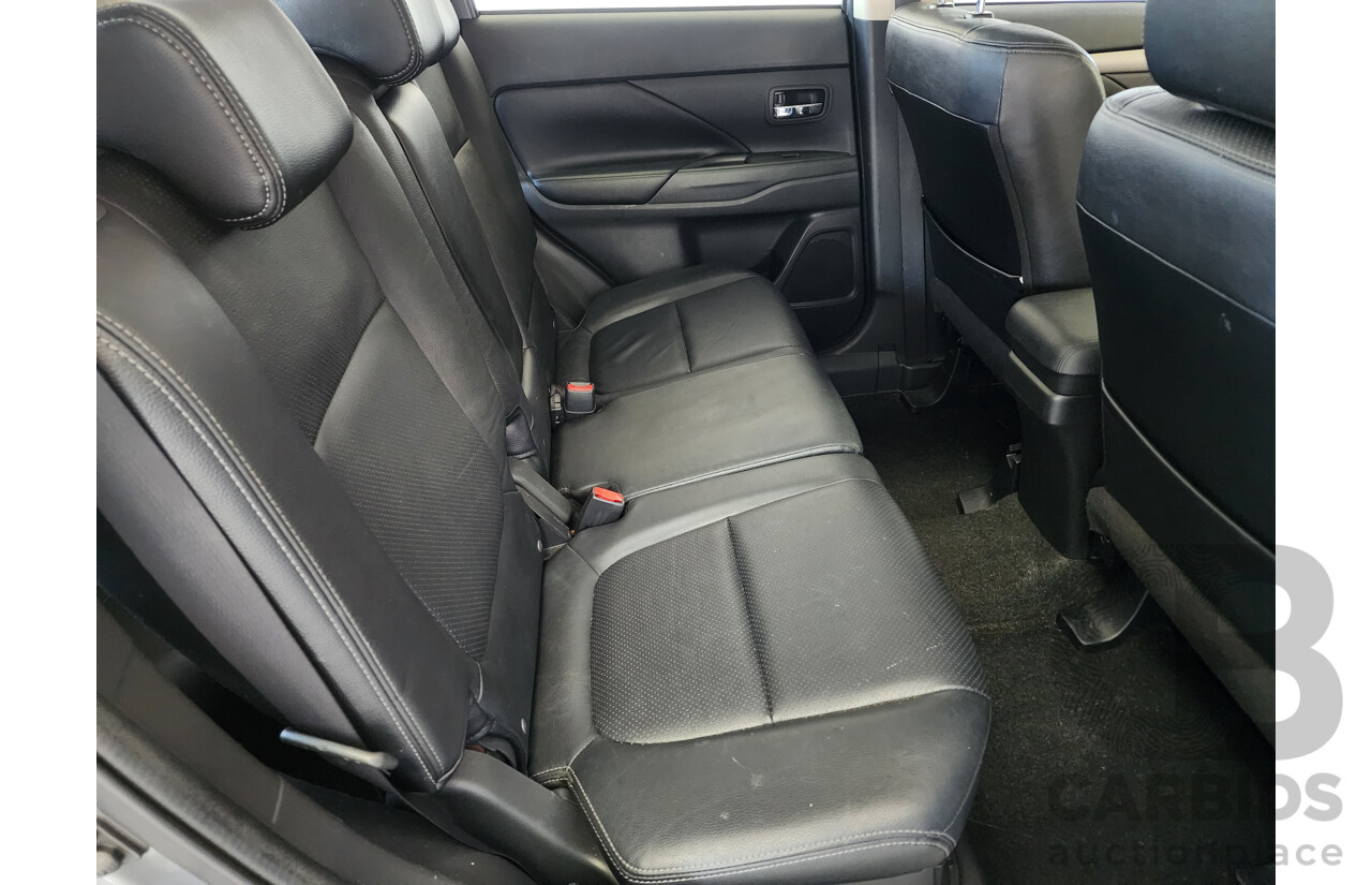 10/2014 Mitsubishi Outlander ASPIRE (4x4) AWD ZJ MY14 4D Wagon Grey 2.3L