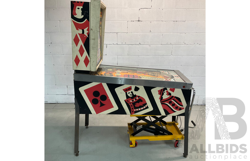 Lucky Ace Pinball Machine by Williams