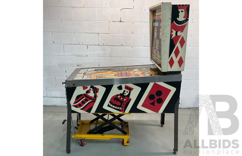 Lucky Ace Pinball Machine by Williams