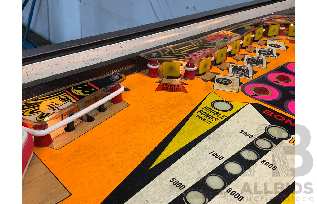 Lucky Ace Pinball Machine by Williams