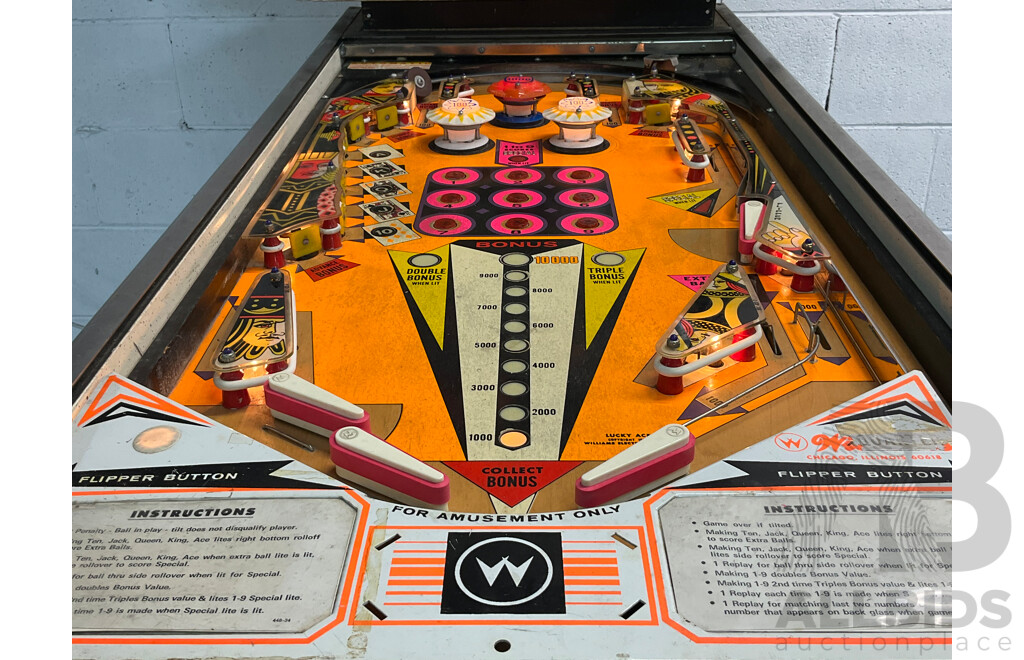 Lucky Ace Pinball Machine by Williams