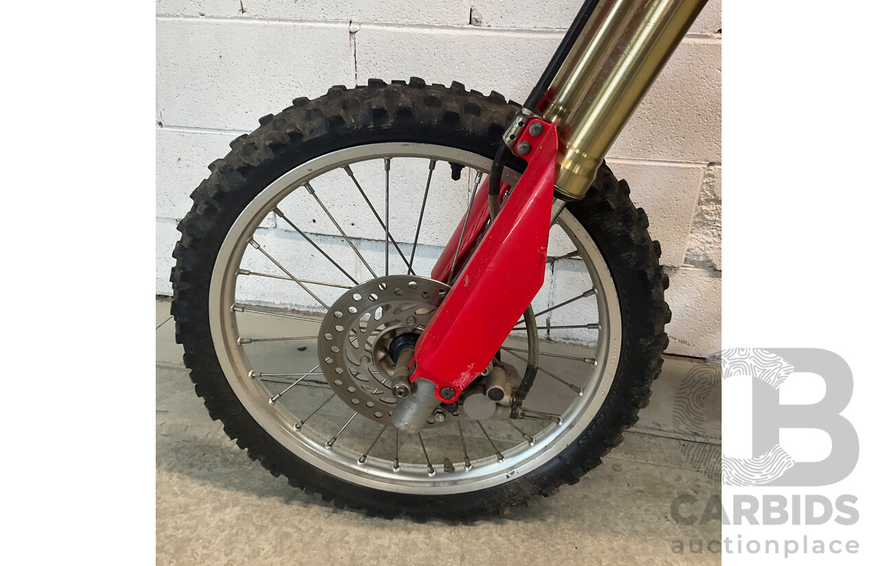 HONDA CRF150R Dirt Bike