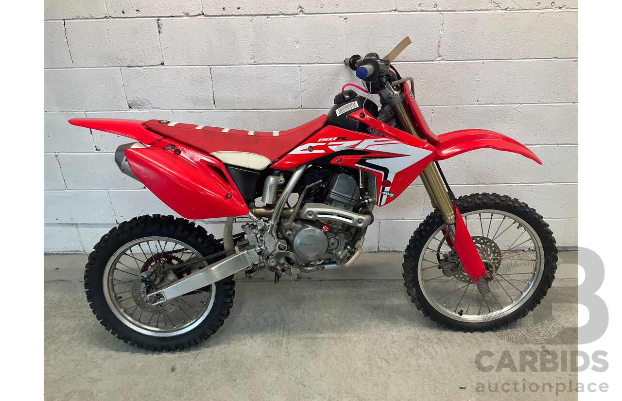 HONDA CRF150R Dirt Bike