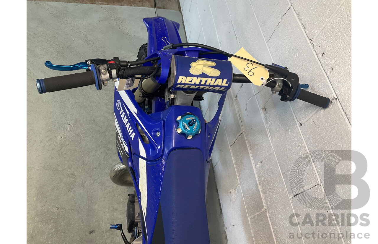 YAMAHA Dirt Bike