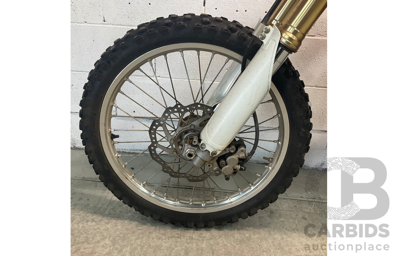 HONDA CRF 250R Dirt Bike