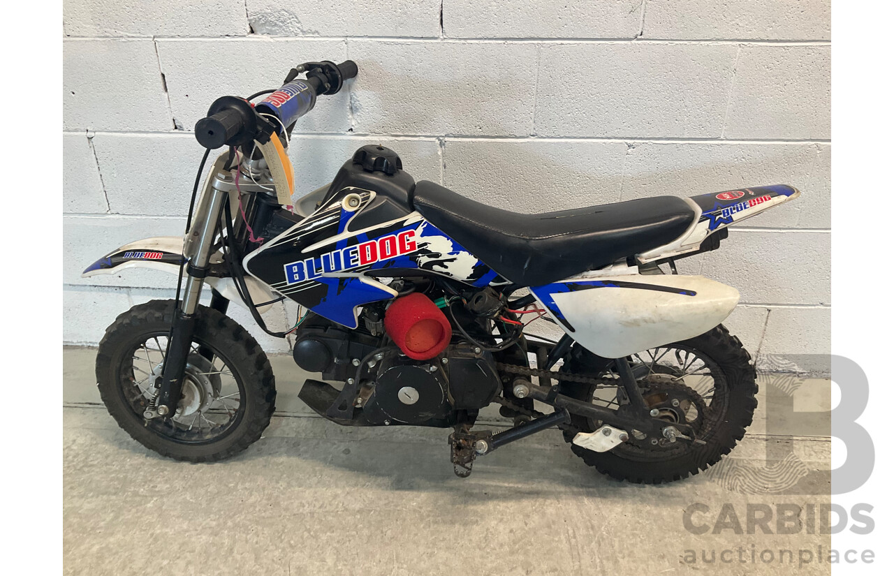 BLUE DOG PeeWee Dirt Bike