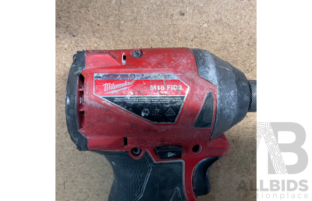 Assorted of MILWAUKEE  Power Tools in SIDCHROME Carry Bag