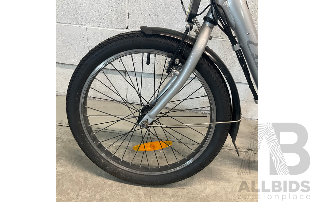 ESTATE (EST-EFLDBIKE1) Folding E-Bike (42cm Frame)