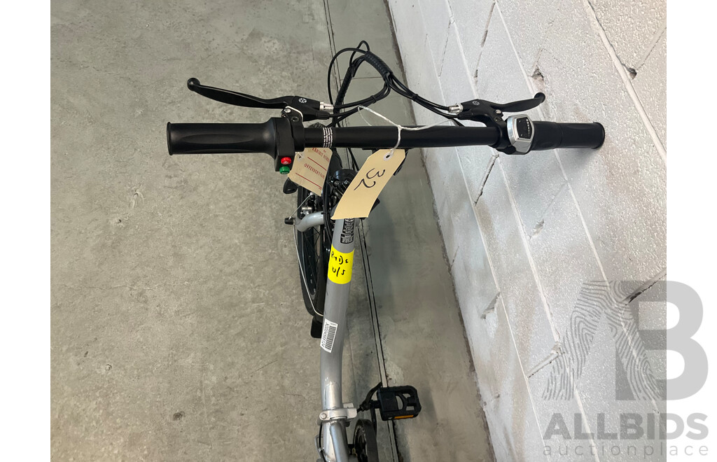 ESTATE (EST-EFLDBIKE1) Folding E-Bike (42cm Frame)