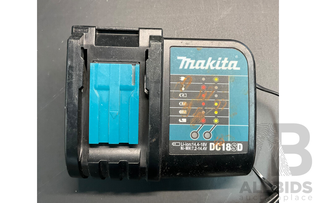 MAKITA DSP600 Cordless Brushless Plunge Cut Circular Saw - Skin Only & DC18SD Charger in Carry Case - ORP$ 845.00