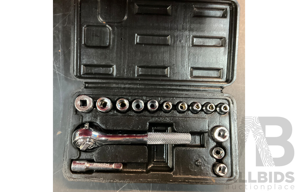 Assorted SUPATOOL Tools & Socket Set in Tool Box & FULL BOAR 3 Pack Flap Disc