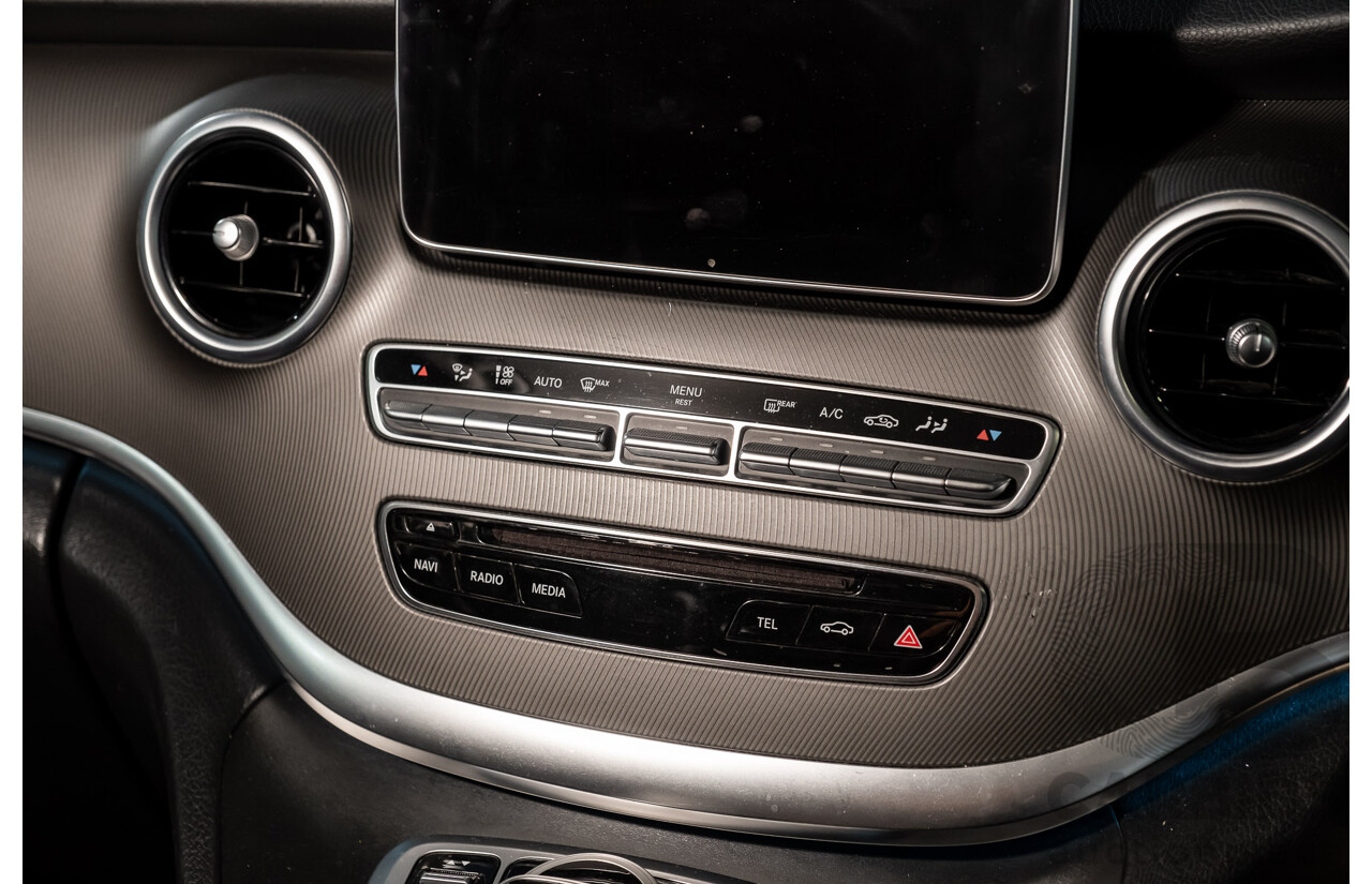 9/2018 Mercedes Benz V250d Avantgarde 447 4d Wagon Obsidian Black Metallic Turbo Diesel2.1L