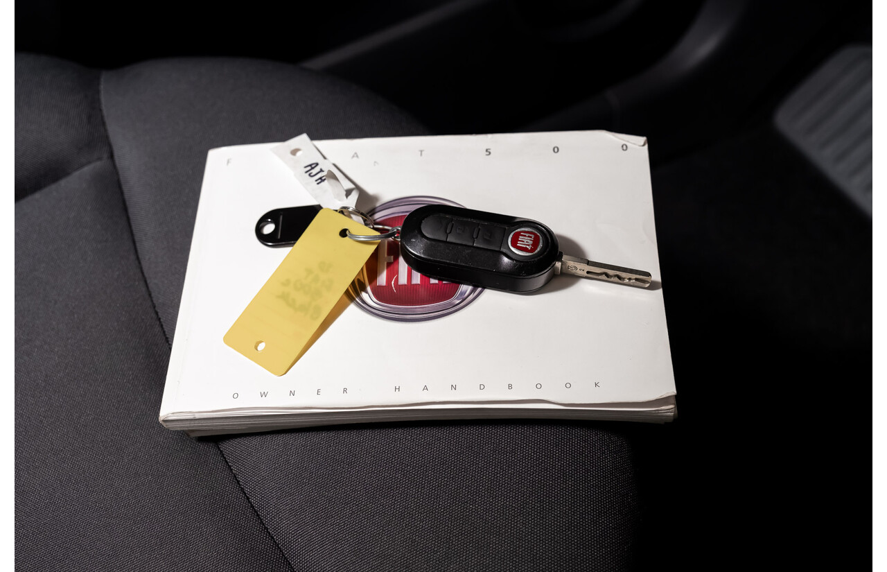 11/2013 Fiat 500 POP MY13 3d Hatchback Black 1.2L